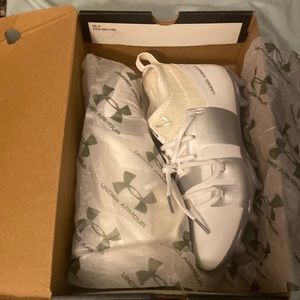 UNDER ARMOUR Boys, Youth Football Cleats